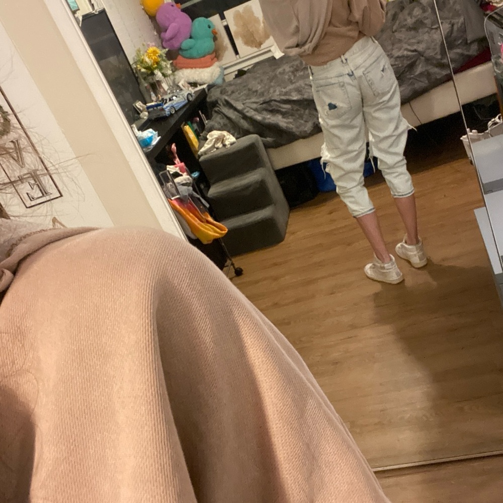 Distressed Denim Pants - Picture 8 of 15
